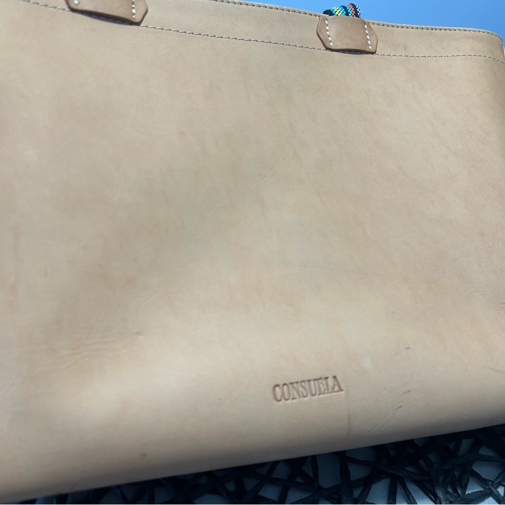 🌸🌼🌺 Consuela Brett Easy Tote Tan Patent Tote - Pink and Orange Floral Appliqués - Picture 11 of 16